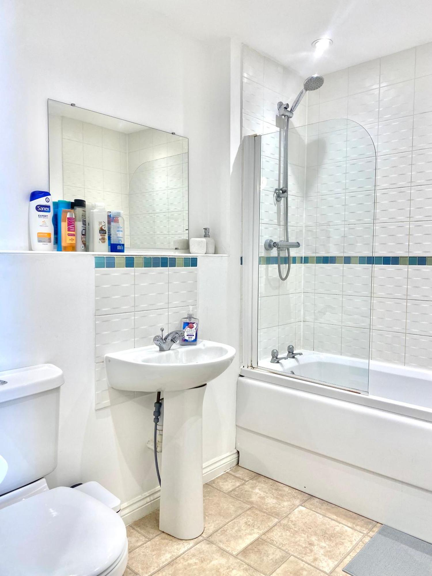 Willa Free Private Parking! Oakley House And Garden! Fully Equipped 4 Comfy Beds Corby Zewnętrze zdjęcie
