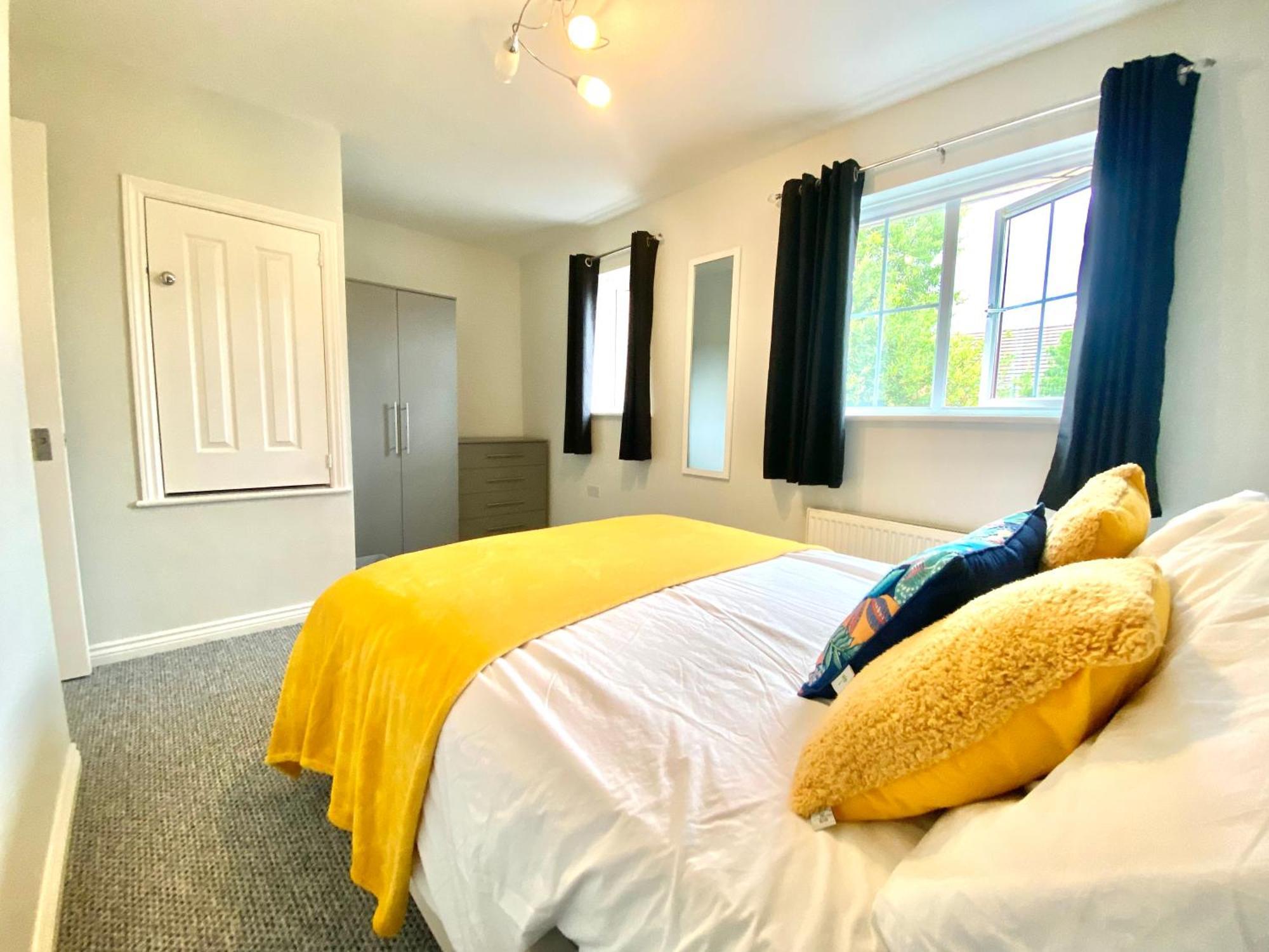 Willa Free Private Parking! Oakley House And Garden! Fully Equipped 4 Comfy Beds Corby Zewnętrze zdjęcie